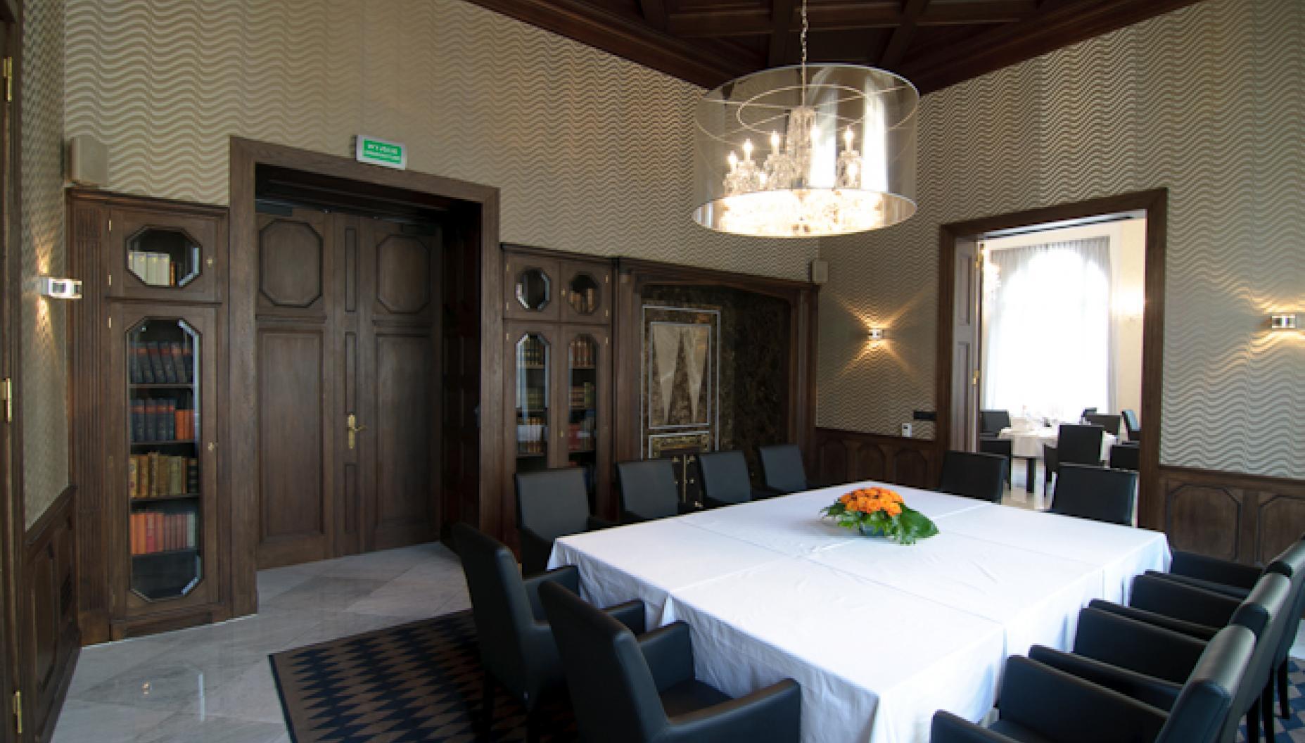Platinum Palace Boutique Hotel & Spa Wrocław Kültér fotó The boardroom of the Royal Society
