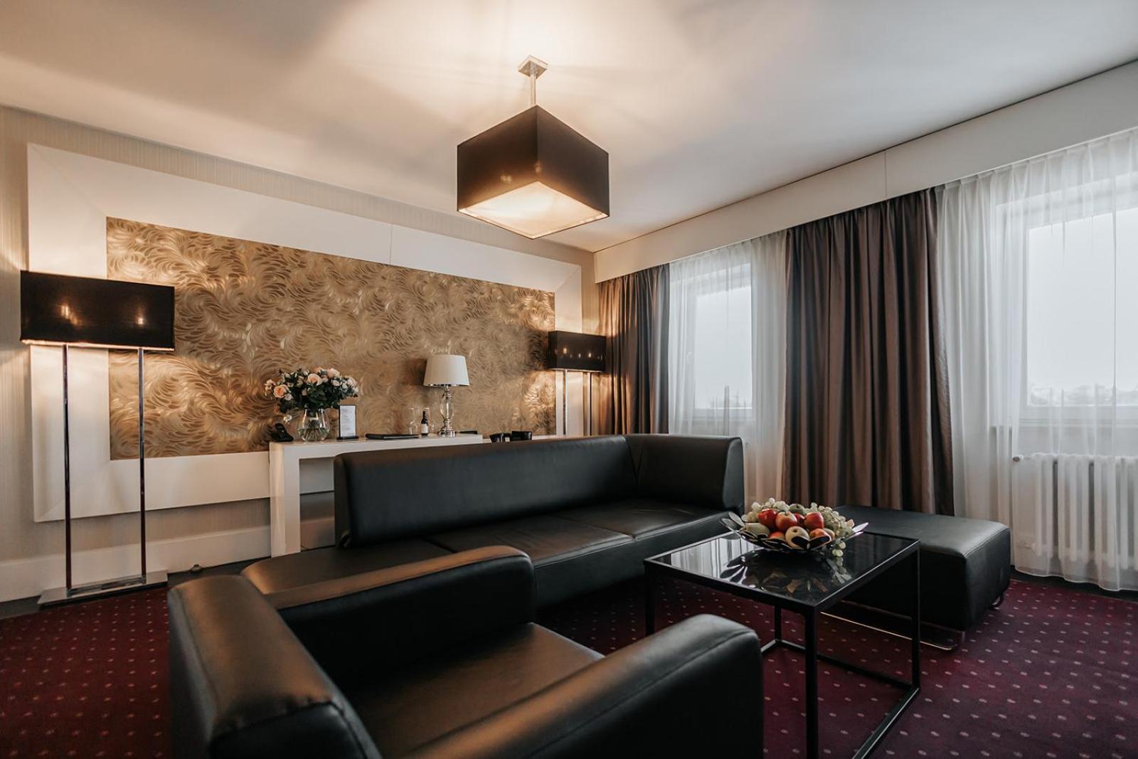 Platinum Palace Boutique Hotel & Spa Wrocław Kültér fotó Suite
