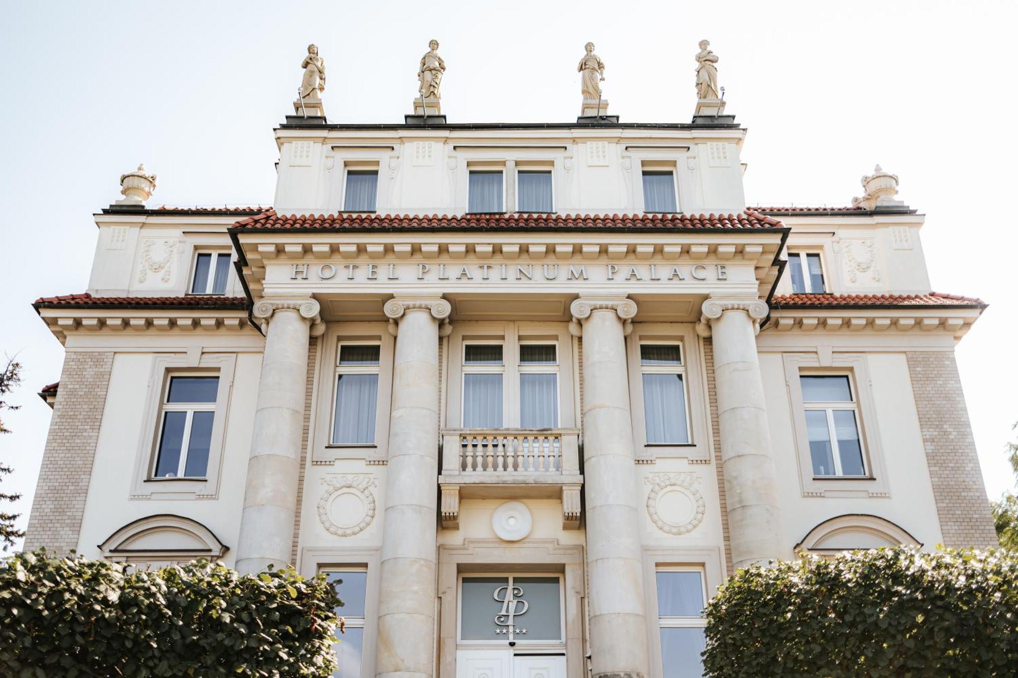 Platinum Palace Boutique Hotel & Spa Wrocław Kültér fotó Villa